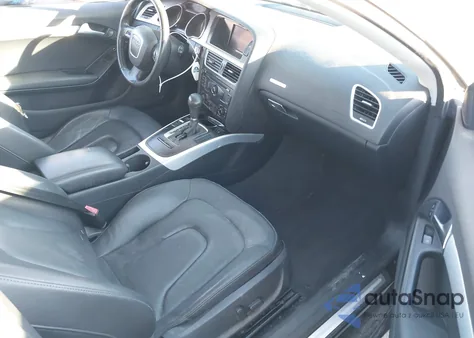 2012 Audi A5 2.0T Premium z USA, uszkodzony, nr VIN WAULFAFR2CA043970